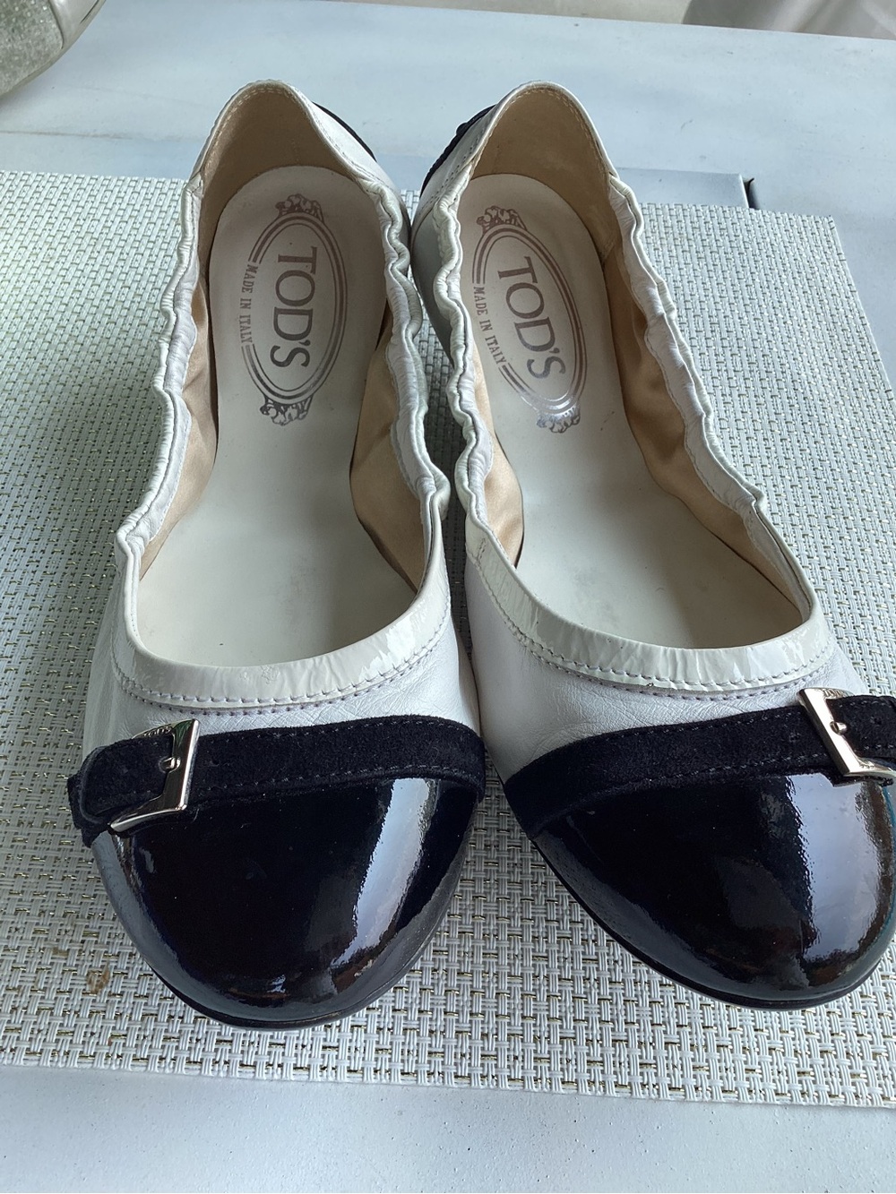 Tod’s Leather Ballet Flat size 9.